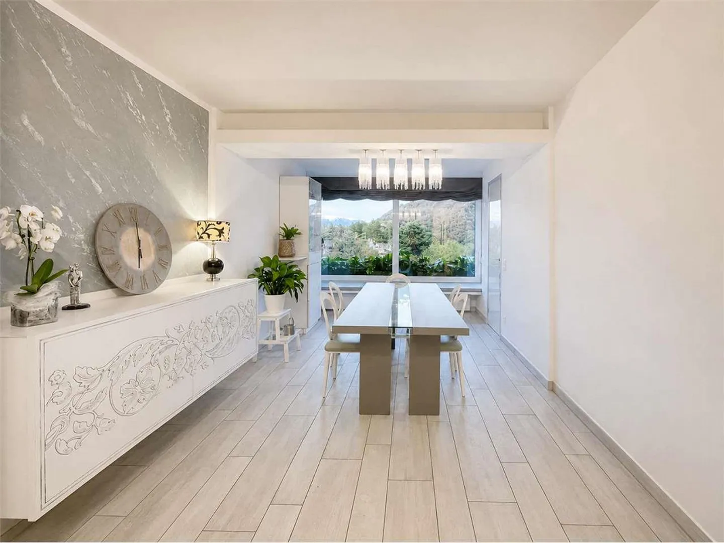 Modern apartment in Lugano with panoramic lake view - Photo 3 of 13