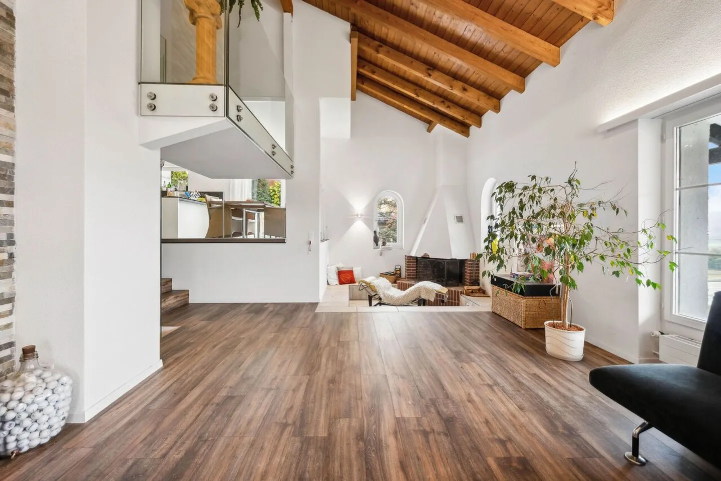 Vivere esclusivo con vista: casa unifamiliare con appartamento - Foto 3 di 13