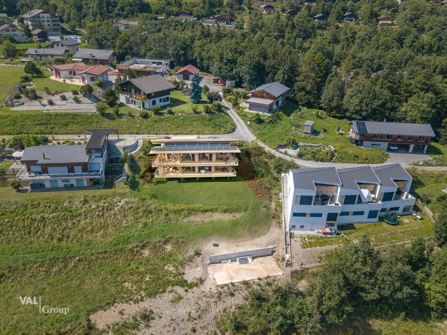 Maison moderne Minergie-P avec vue - Photo 8 sur 9