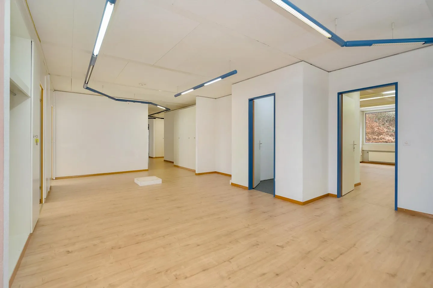 Ufficio o spazio commerciale - primi tre mesi gratuiti - Foto 3 di 24