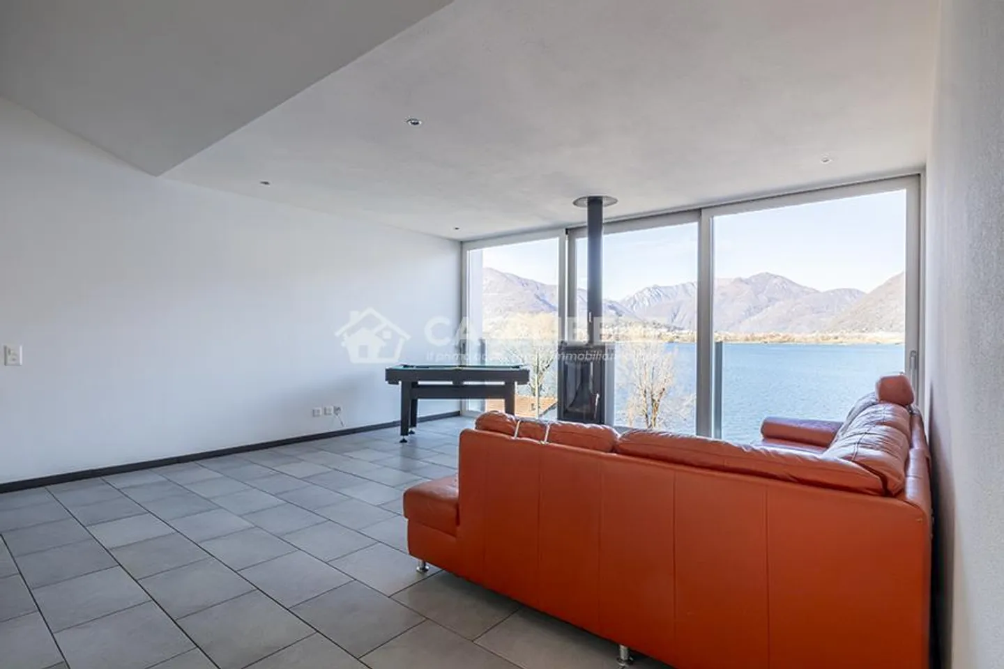 INCANTEVOLE ATTICO CON VISTA LAGO A PIAZZOGNA - Foto 1 di 19