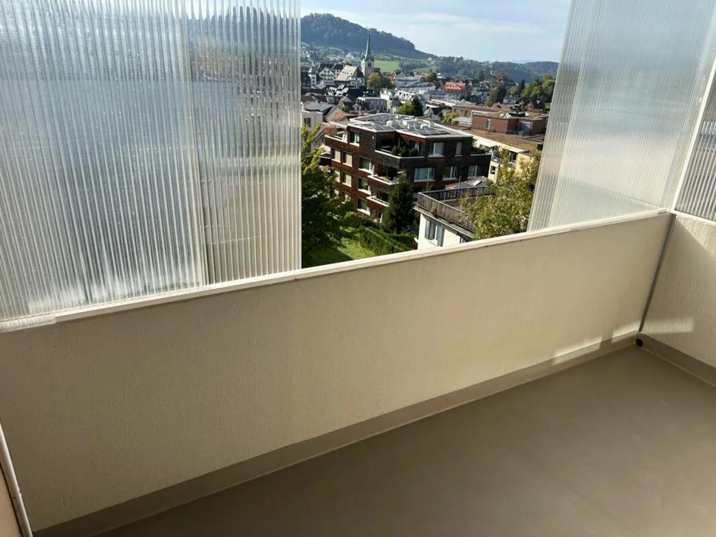 Bella e accogliente appartamento di 3,5 stanze con una grande terrazza - Foto 13 di 16