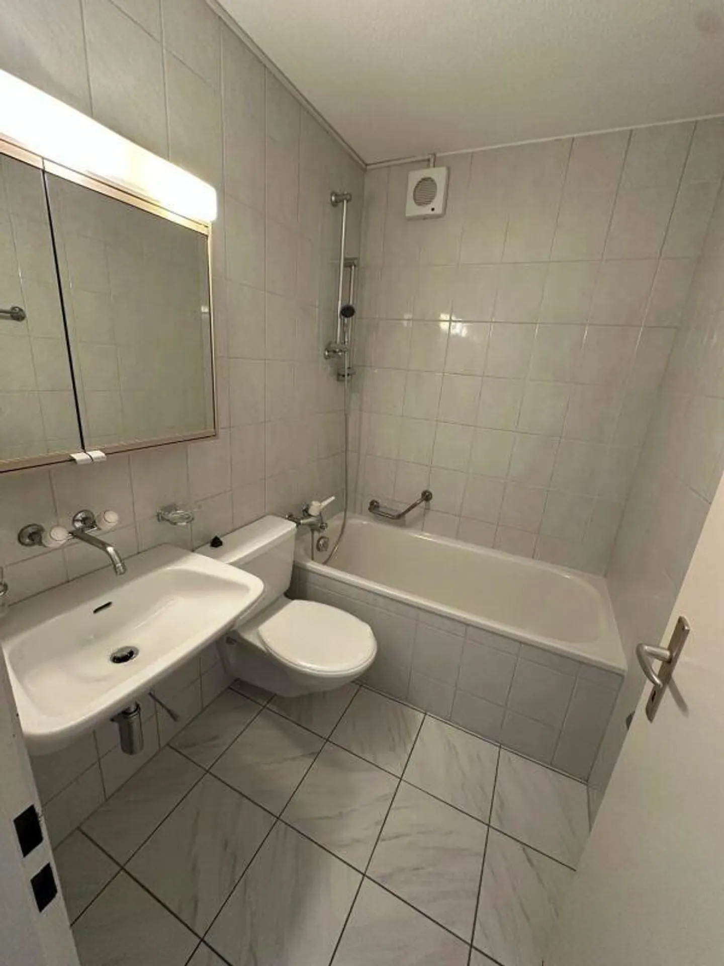 Bella e accogliente appartamento di 3,5 stanze con una grande terrazza - Foto 16 di 16