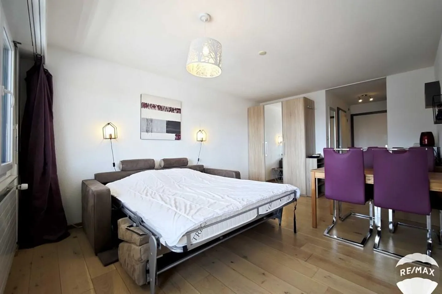 Sunrise-oriented studio - Photo 5 of 12