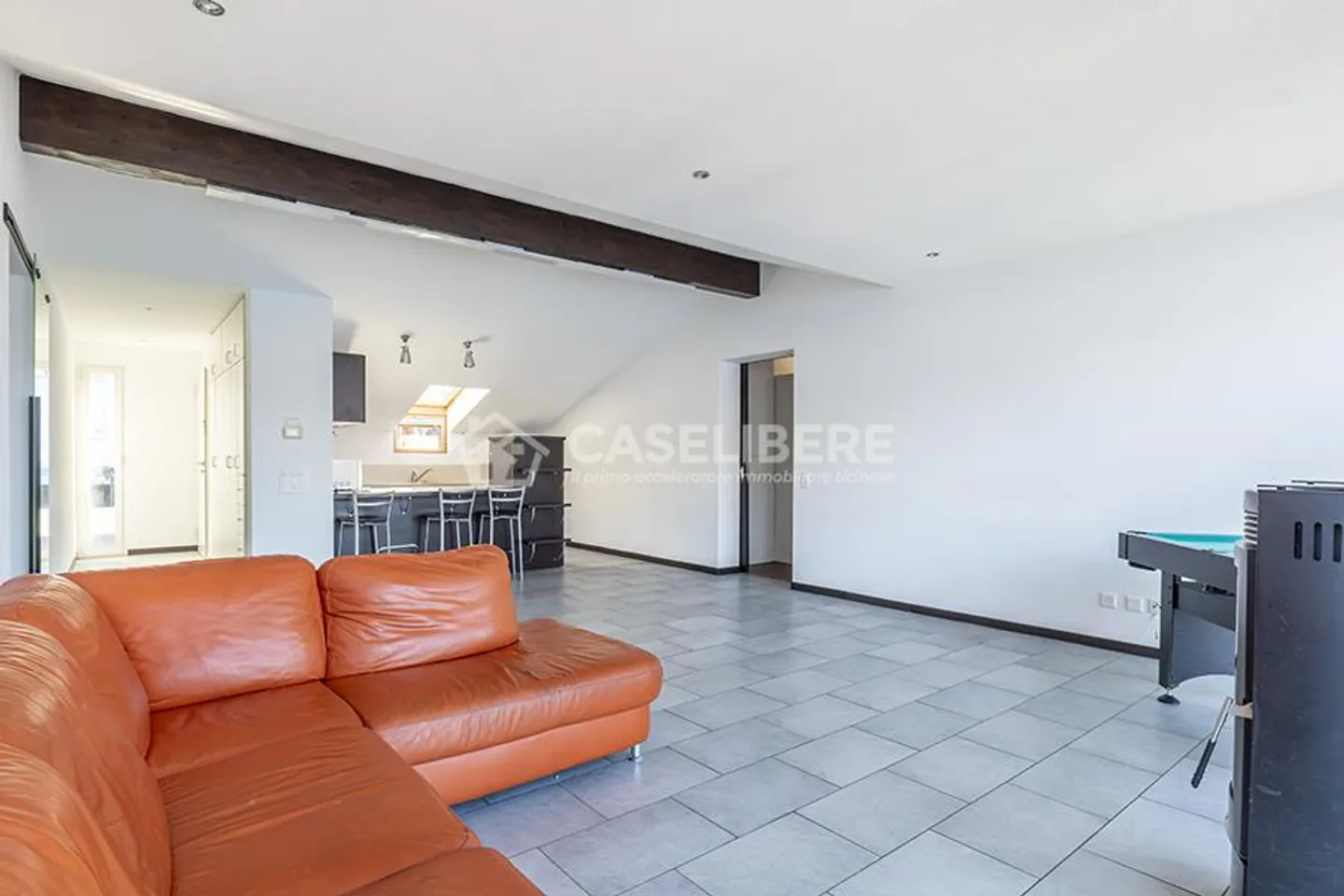 INCANTEVOLE ATTICO CON VISTA LAGO A PIAZZOGNA - Foto 5 di 19