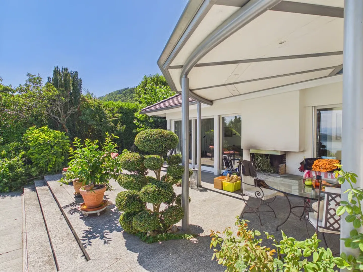 Exklusive Villa mit Pool und Seesicht in Ligerz - Photo 4 sur 13