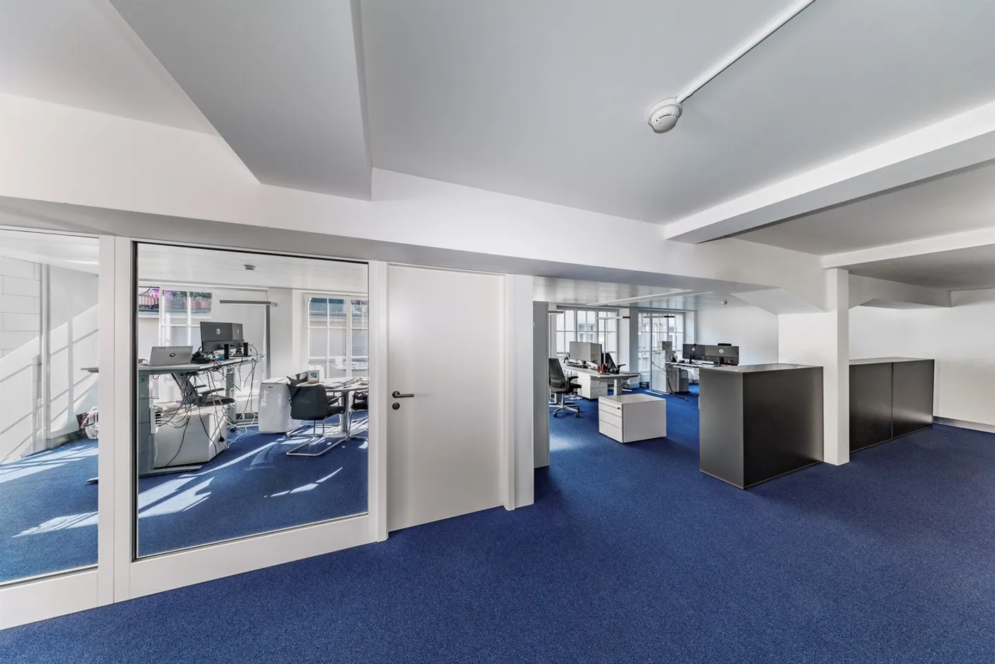 Bureaux dans un emplacement privilégié au centre-ville - Photo 5 sur 9