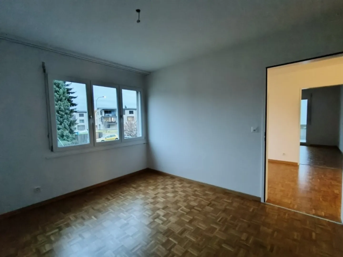 Appartamento soleggiato di 3,5 stanze a Uerikon - Foto 7 di 11