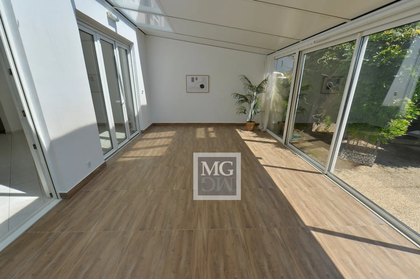 Doppelhaushälfte 7,5 Zimmer - Foto 2 von 8