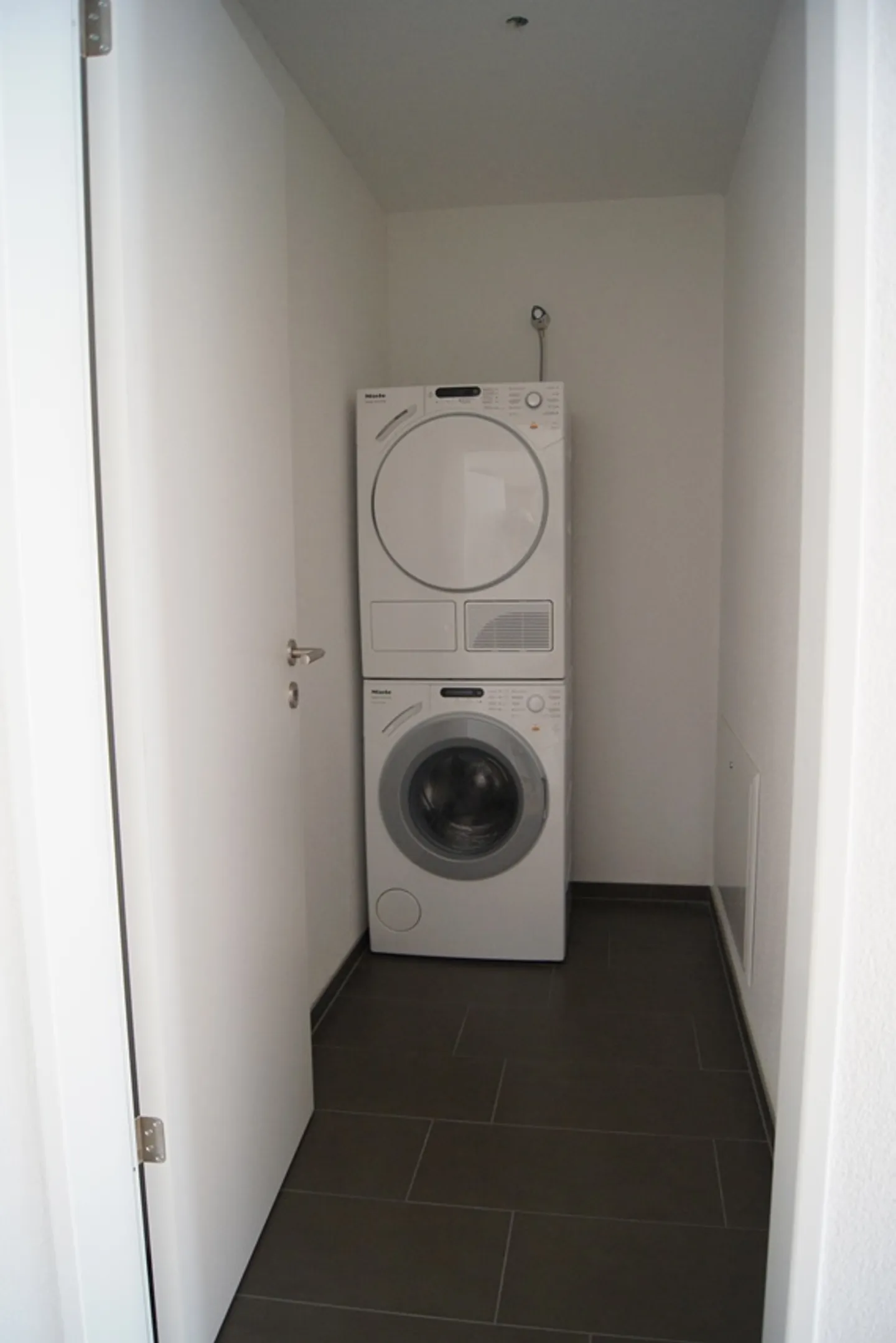 Modernes Apartment mit Balkon - Foto 4 von 5