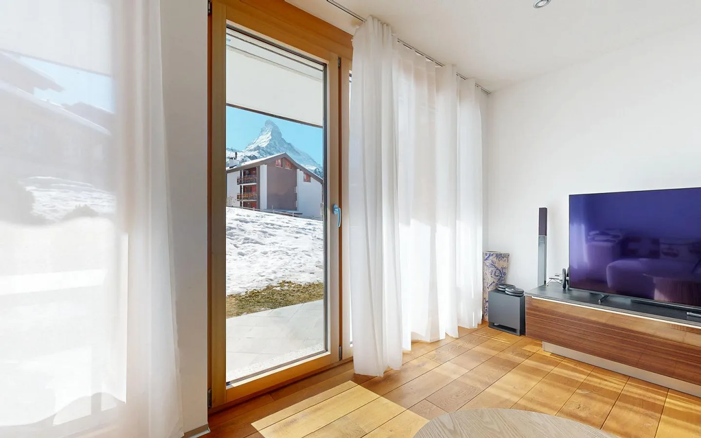 Modern 3.5-room apartment in Zermatt - Quiet location on the edge of the forest - Photo 6 of 11