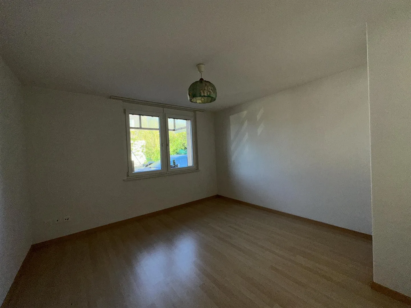 Charming 3.5-room apartment with terrace in Rapperswil/BE - Photo 7 of 12