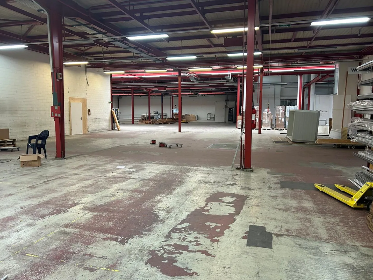 Commercial Hall with Delivery Ramp - Photo 3 of 3