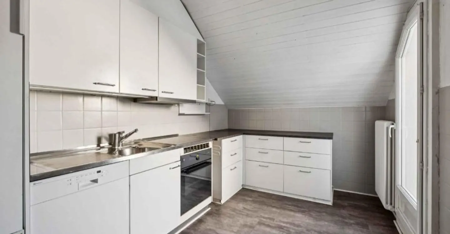 Exklusiv in Perly-Certoux: 4-Zimmer-Wohnung mit zwei Außenbereichen - Foto 5 von 10