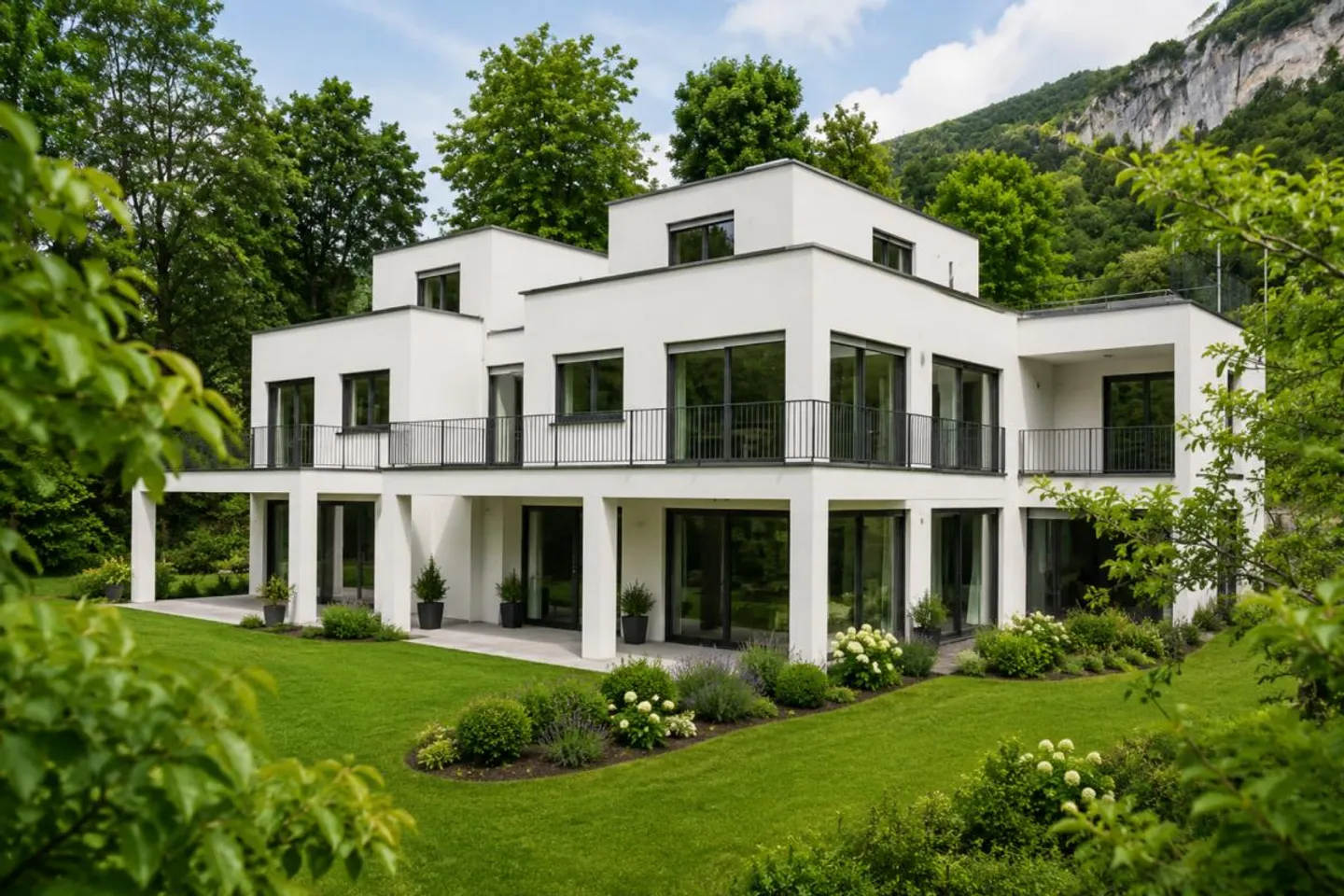 Stilvolles Architektenhaus in Oensingen - Foto 2 von 12