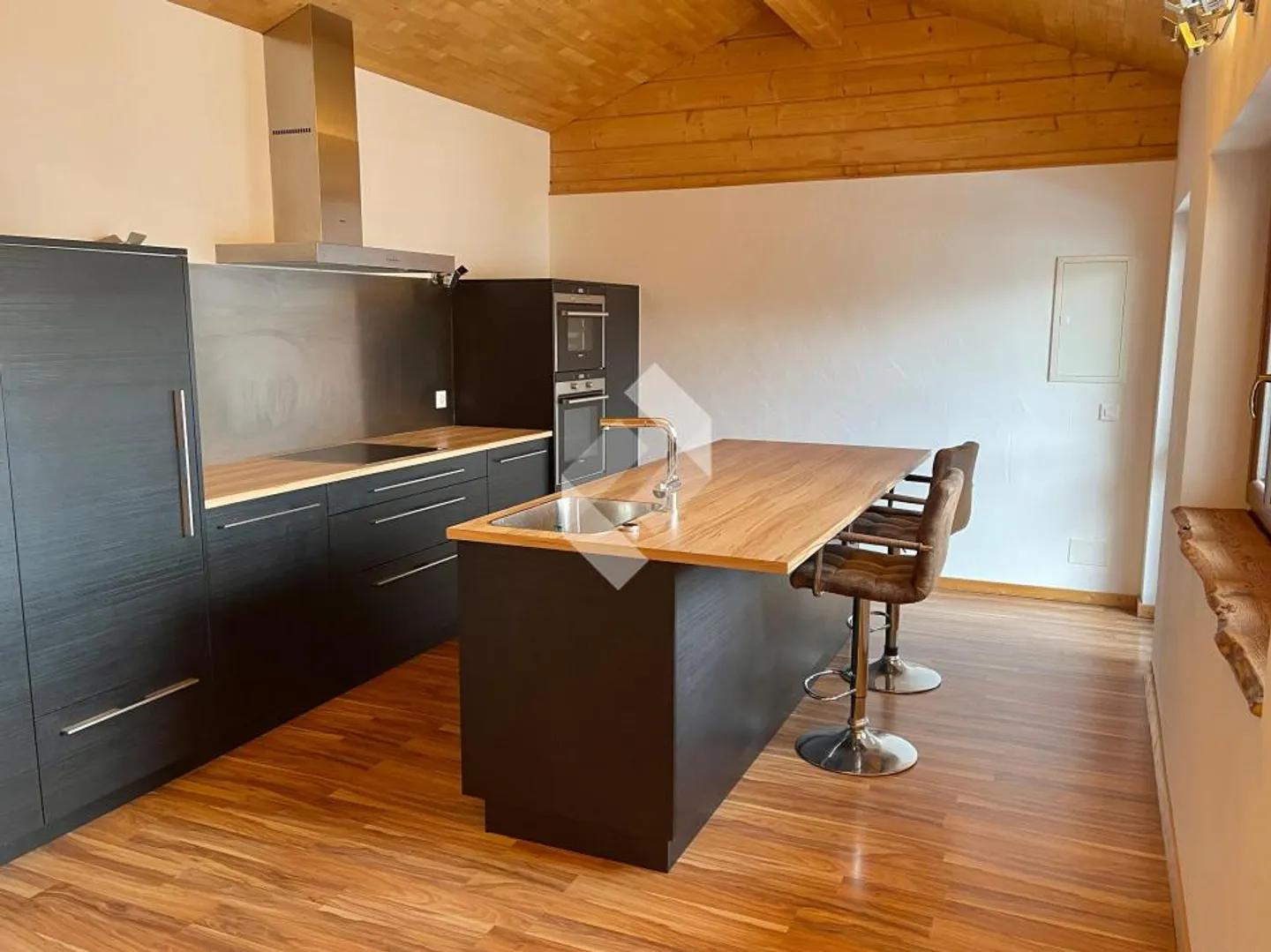 Apartment for sale - Photo 2 of 13