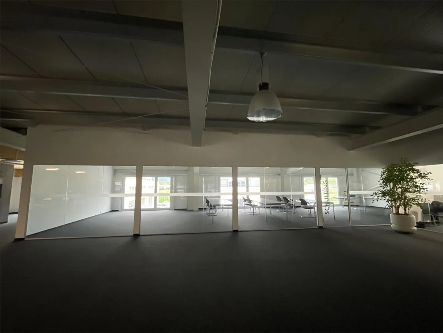 sep. Raum als Büro zu vermieten - Foto 1 von 4