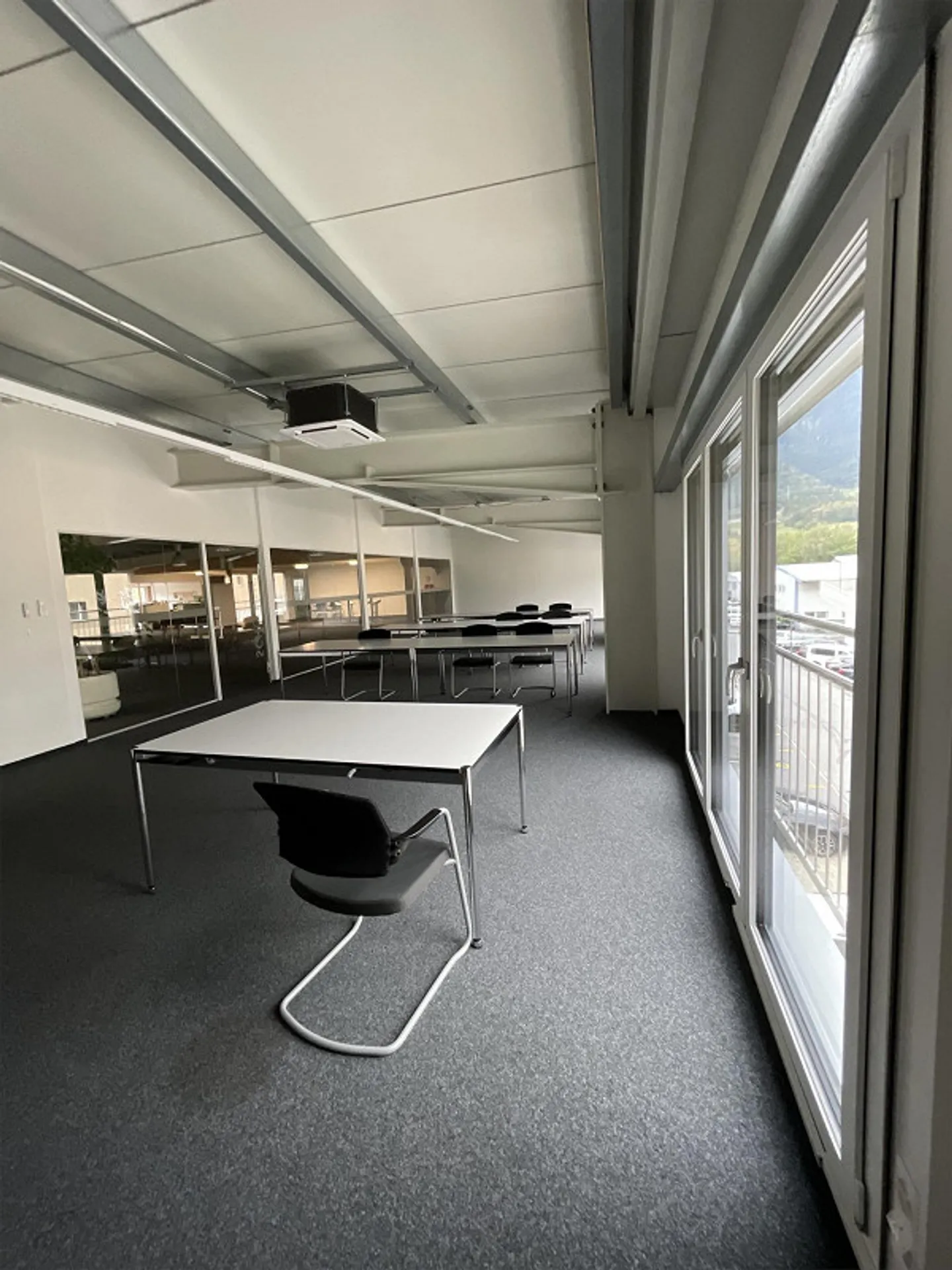sep. Raum als Büro zu vermieten - Foto 2 von 4