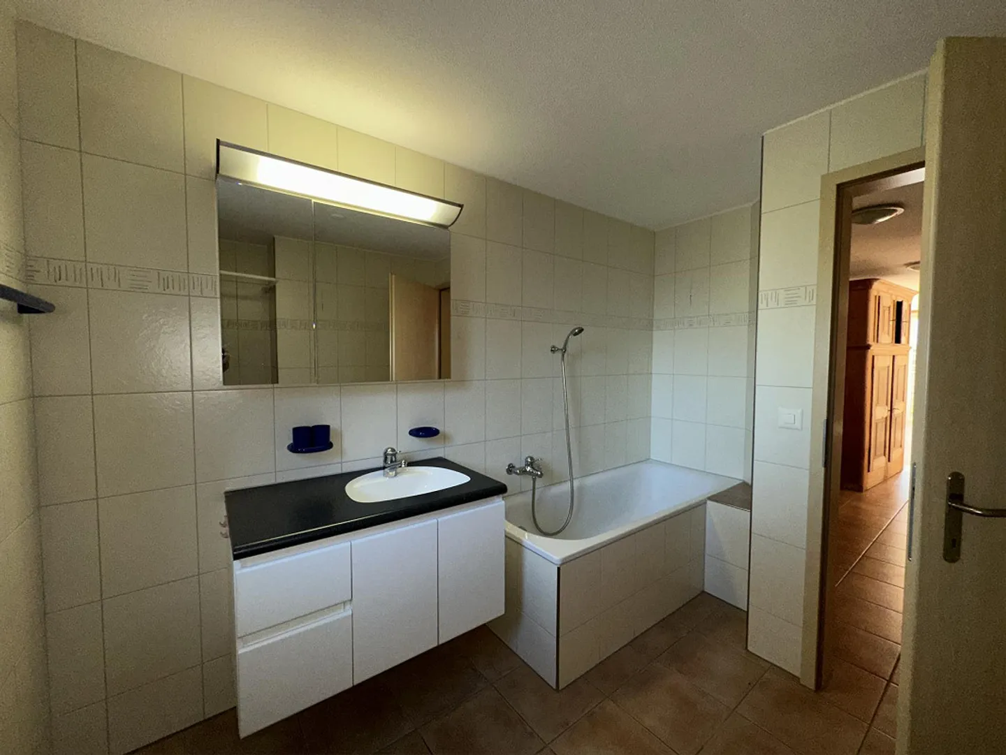 Charming 3.5-room apartment with terrace in Rapperswil/BE - Photo 9 of 12