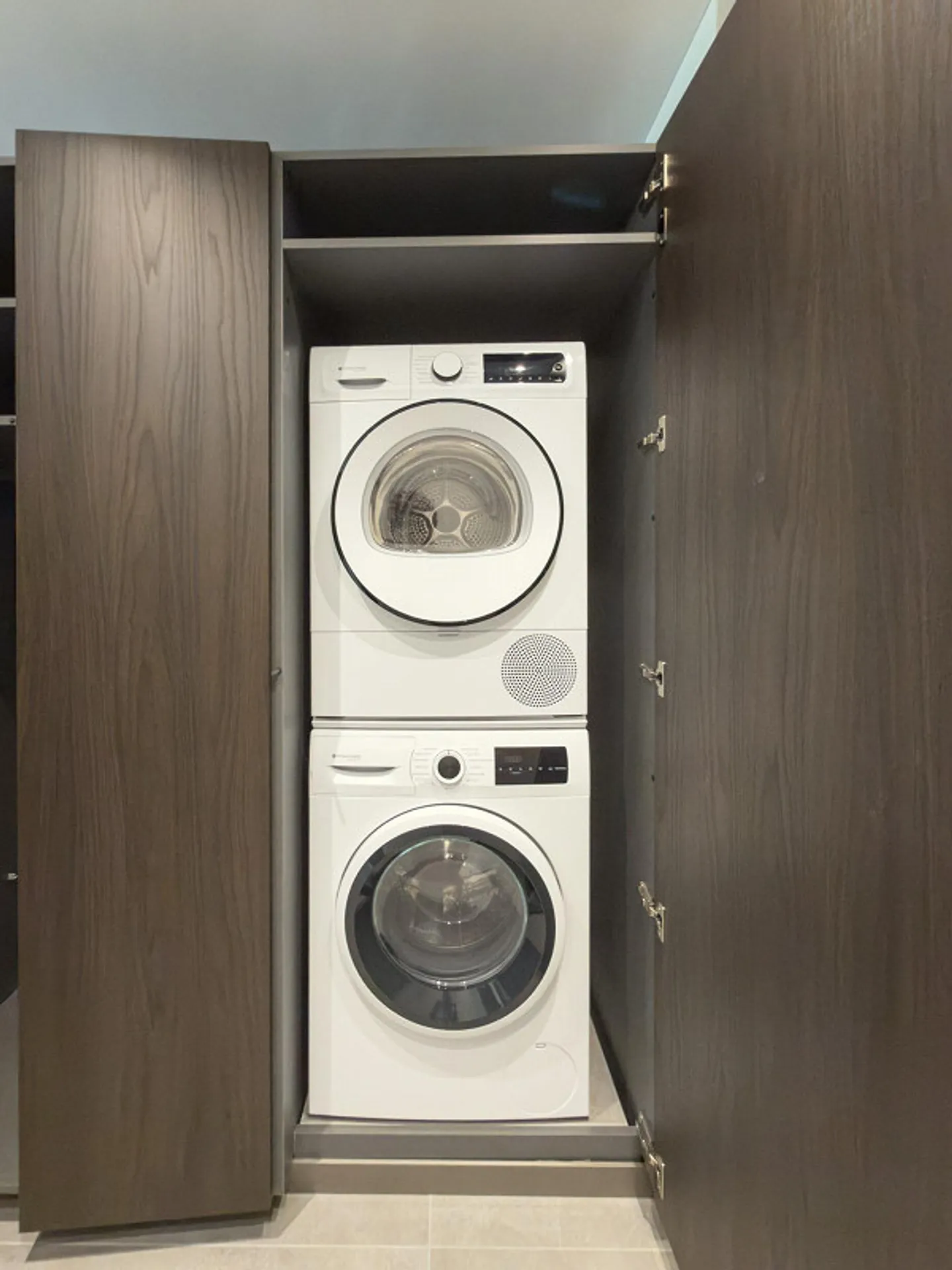 Attico arredato in prima locazione vista lago a Lugano - Photo 7 of 11