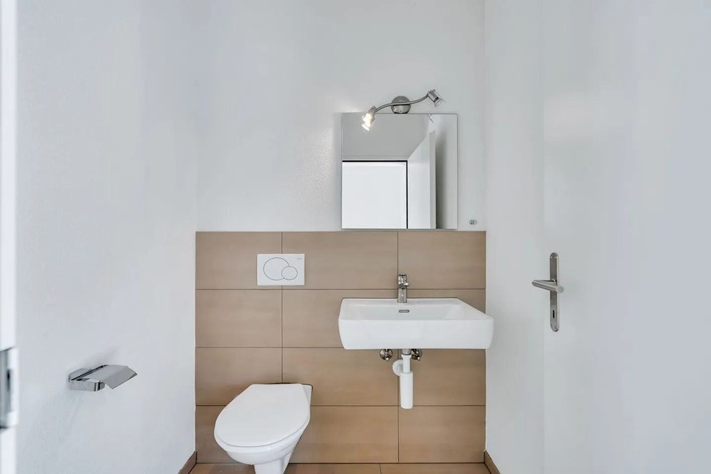 Bureau/atelier spacieux et lumineux à louer ! - Photo 6 sur 8
