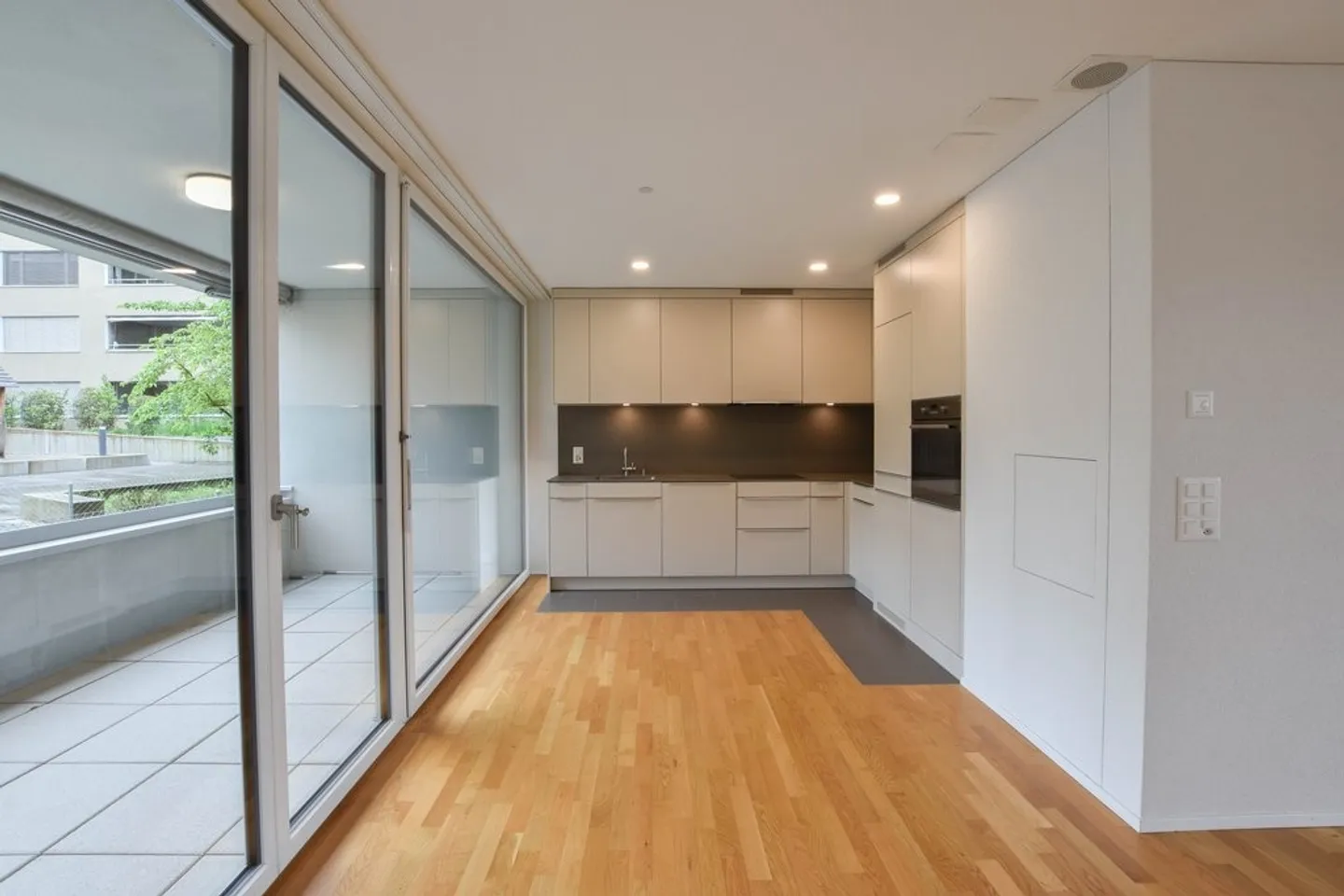 Appartamento in affitto - Foto 2 di 11