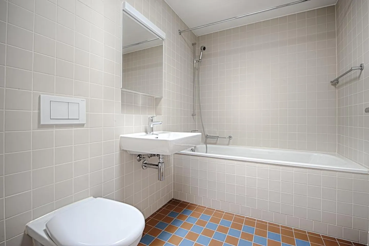 RENT WITHOUT DEPOSIT - Urban Living in a Privileged Location - Photo 3 of 8