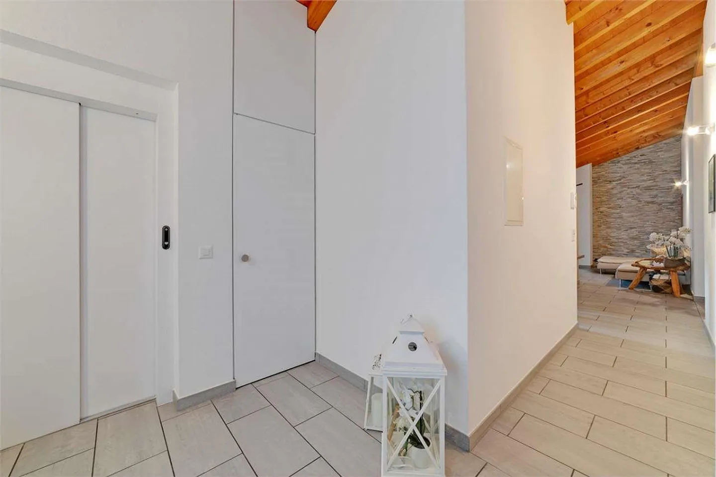 PENTHOUSE 4.5 CHAMBRES SANT' ANTONINO - Photo 8 sur 13