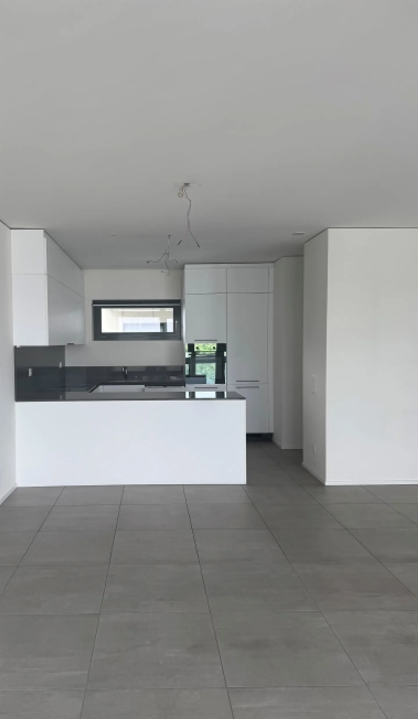 Moderne appartement duplex de 3,5 pièces avec vue sur les châteaux - Photo 1 sur 7