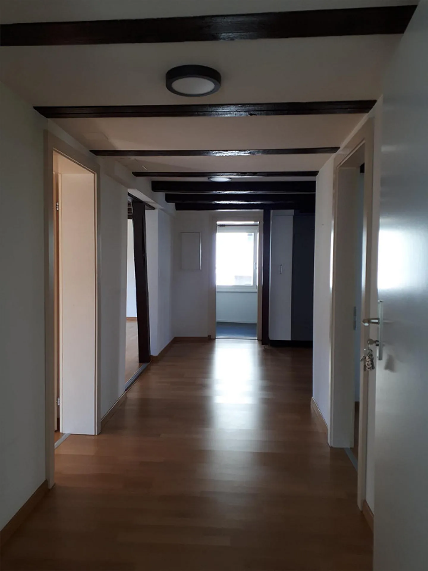 Beautiful and bright 3.5-room apartment in the village - Photo 16 of 17