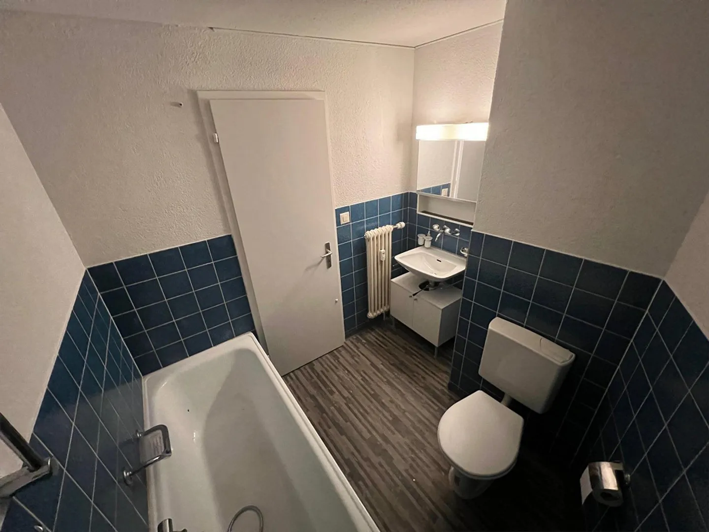 Kuschelige und preiswerte Dachwohnung im gepflegten Altbau – Arbon - Photo 6 of 8