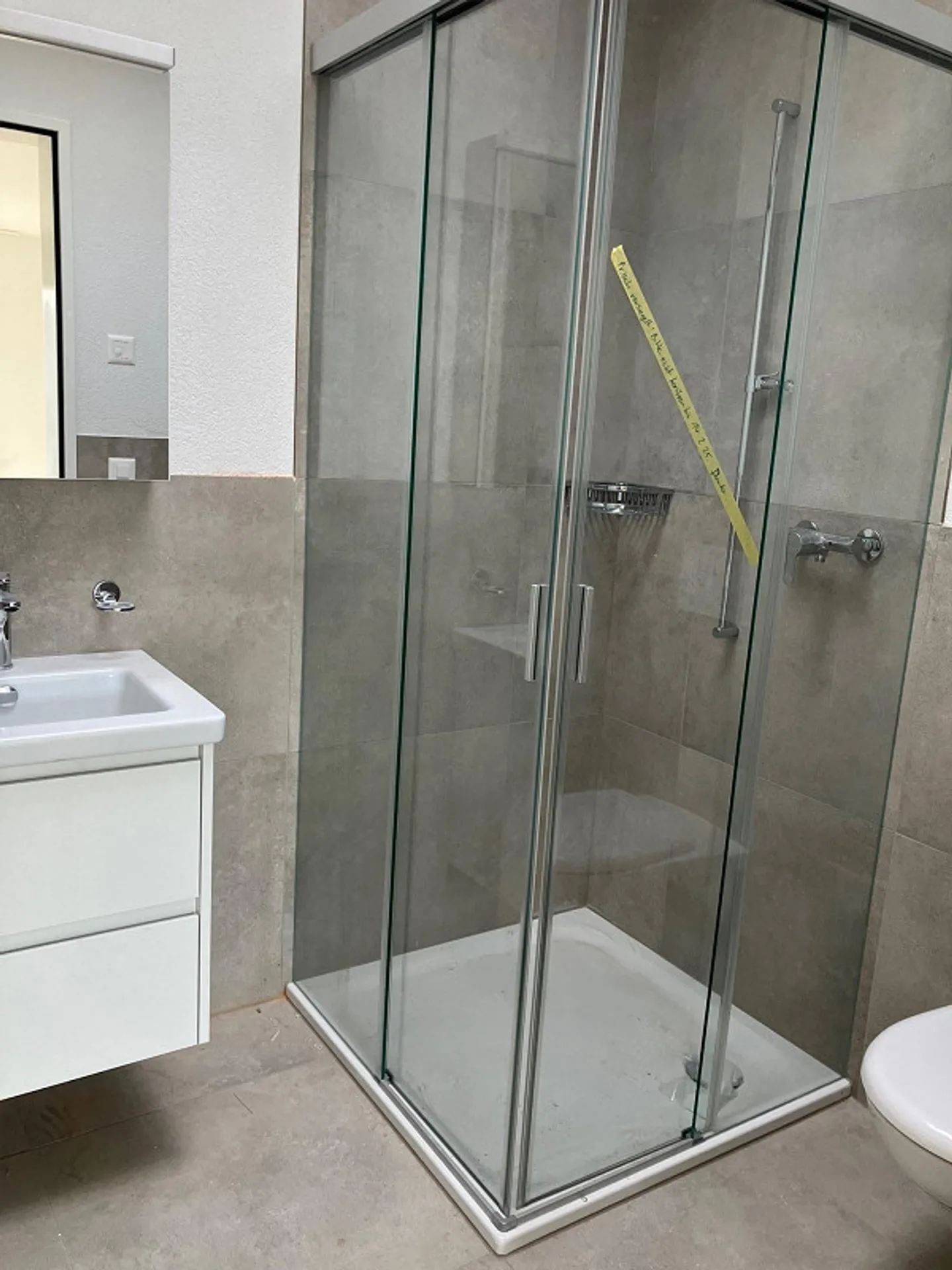 Jetzt besichtigen! - Letzte 2.5 Zimmer Attika mit grosser Terrasse! - Foto 9 di 13