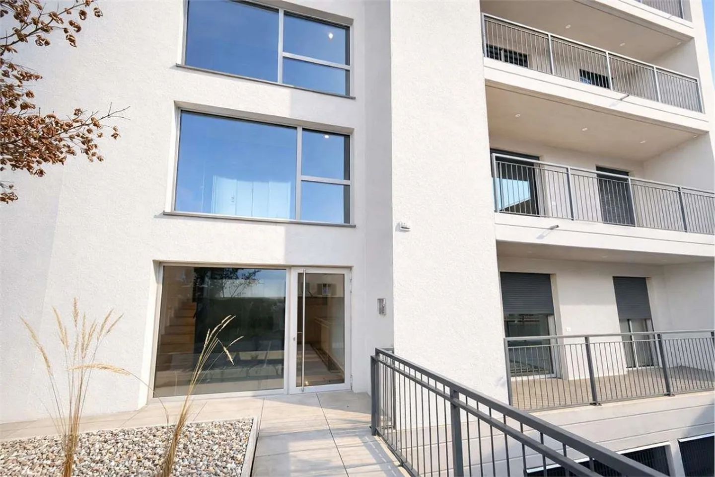 Moderne nachhaltige Residenz - Foto 1 von 6