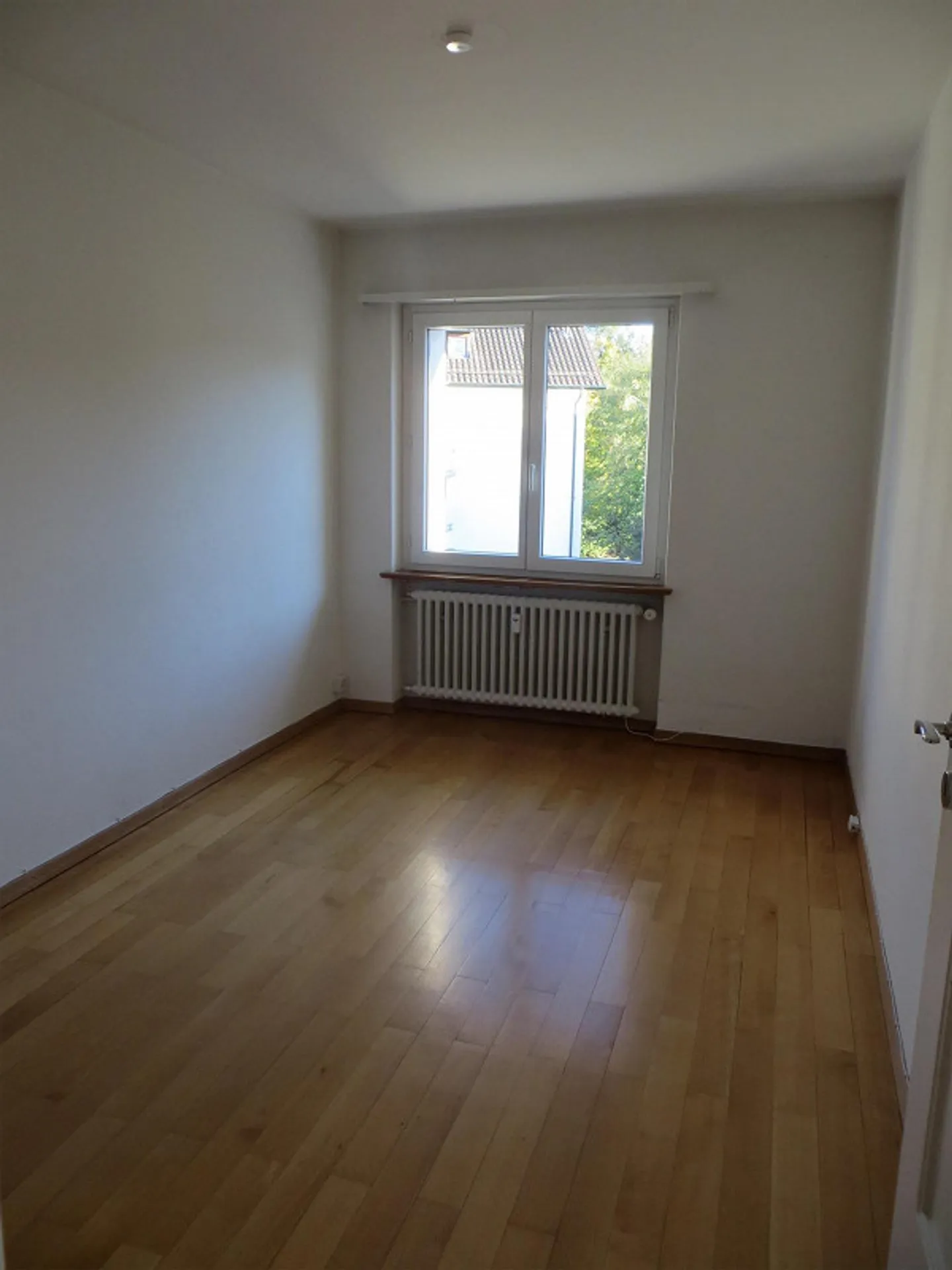 Appartement de 4 pièces dans un emplacement central - Photo 8 sur 9