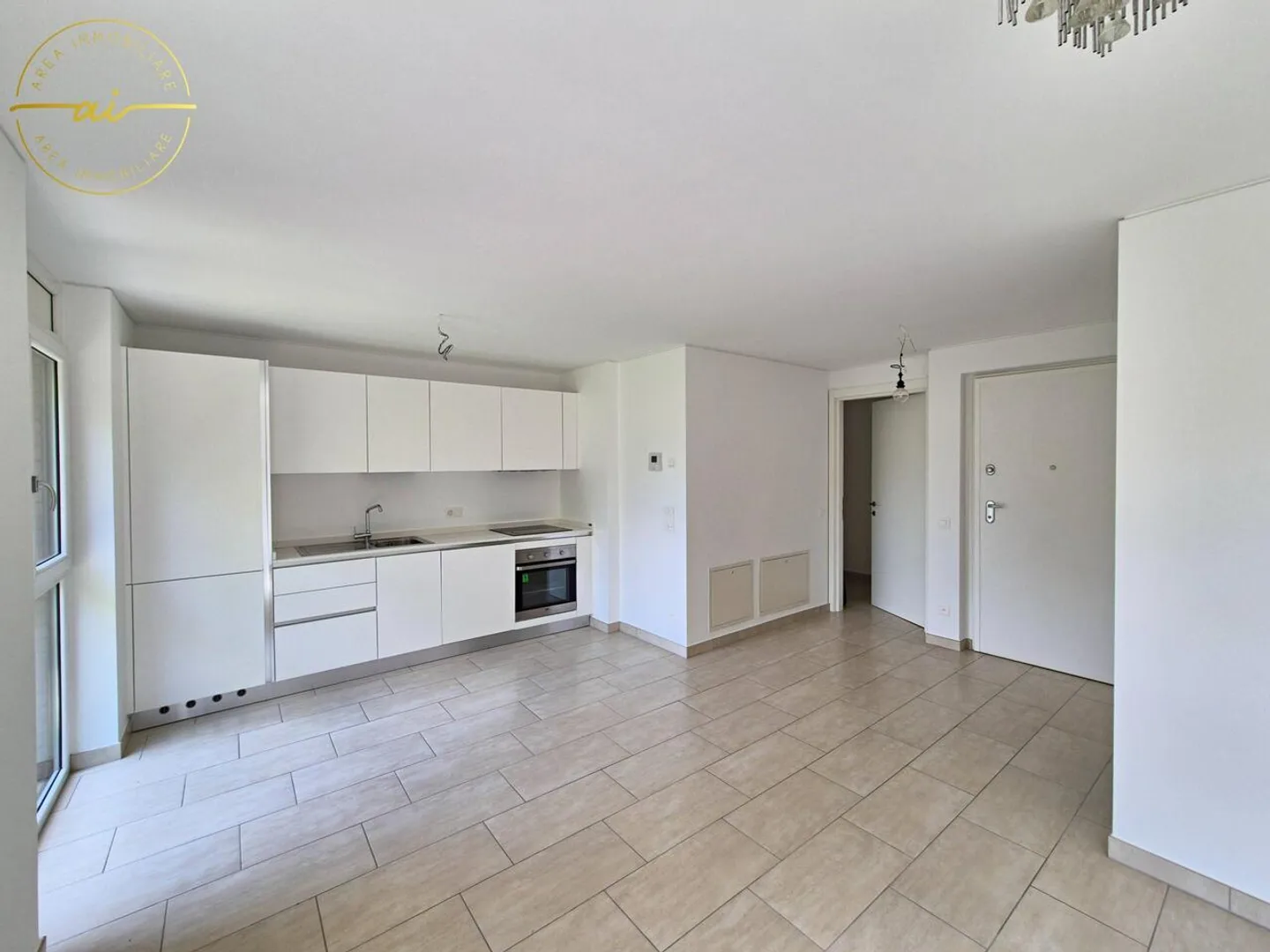 APPARTAMENTO DI 2.5 LOCALI IN MEZZO AL VERDE A CADRO - Foto 3 di 12