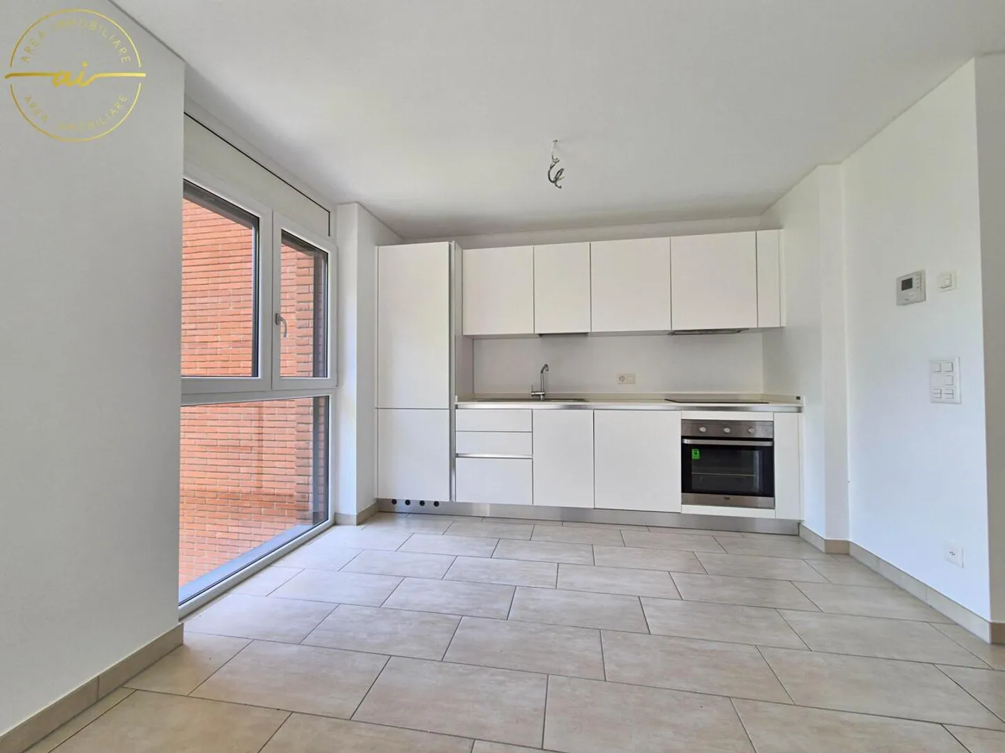 APPARTAMENTO DI 2.5 LOCALI IN MEZZO AL VERDE A CADRO - Foto 2 di 12