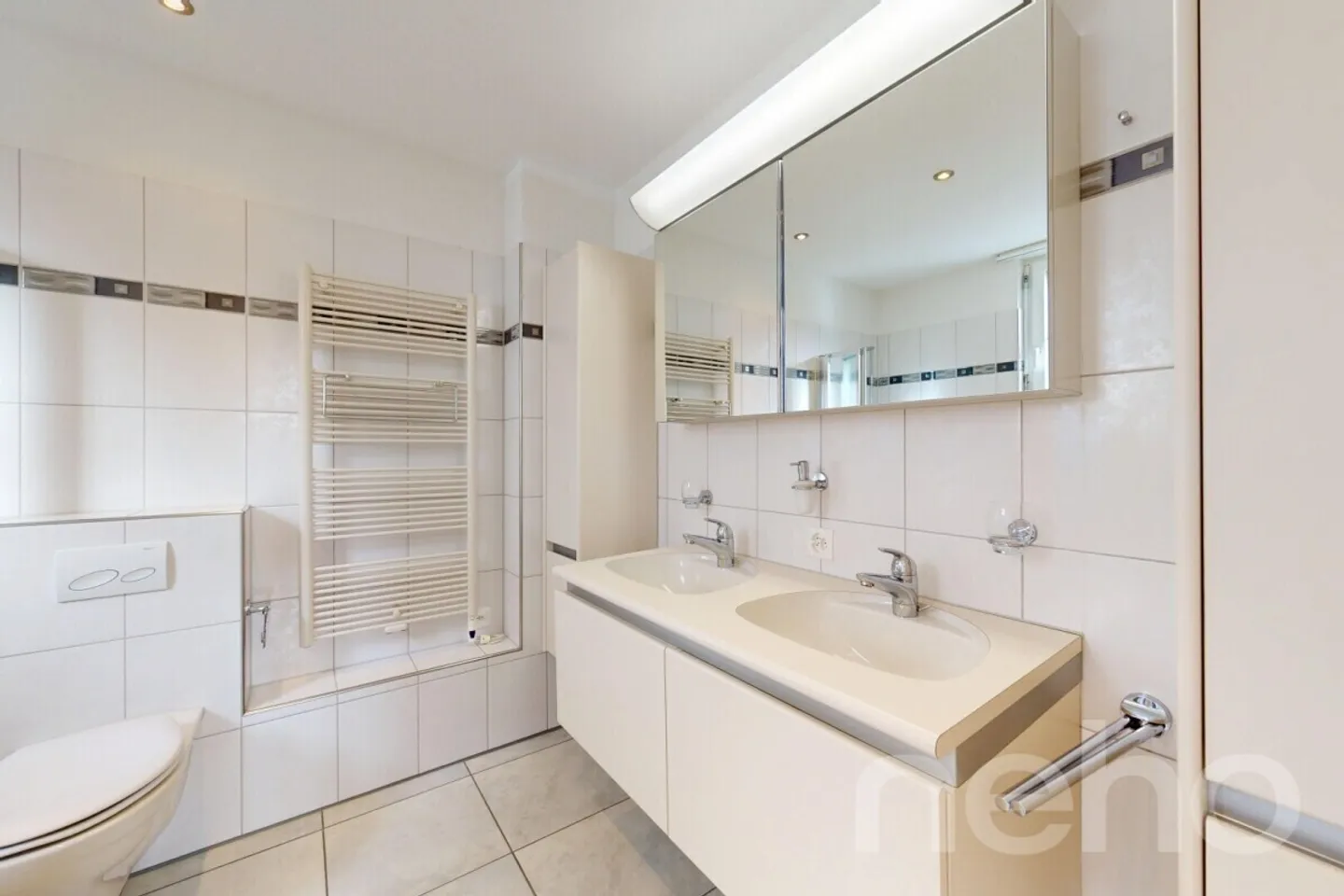 Appartement lumineux de 4,5 pièces avec balcon vitré - Photo 7 sur 11