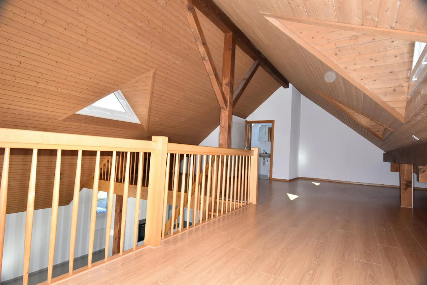 Charming Loft Apartment with Gallery - Photo 6 of 12