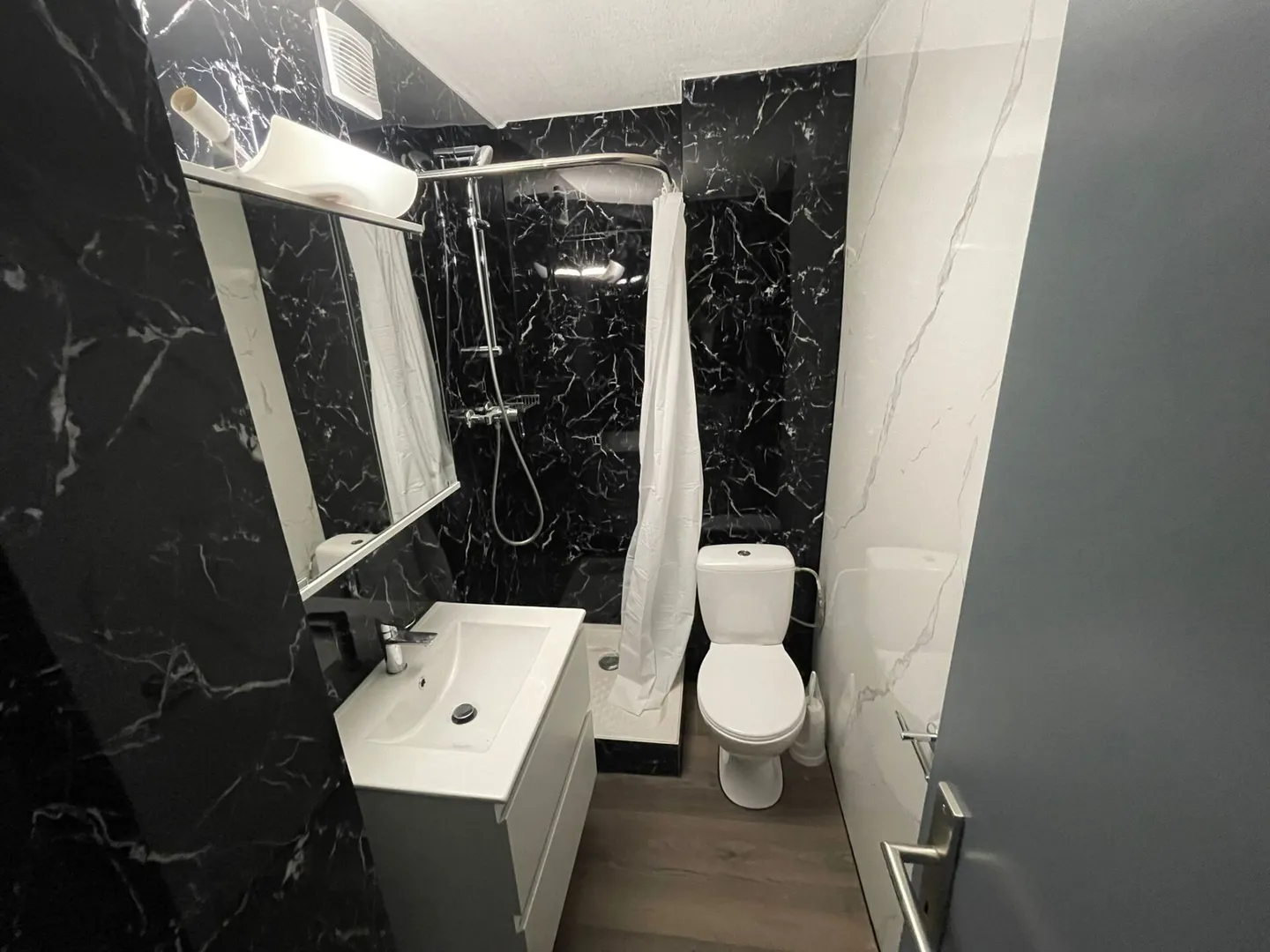 Studio Charmant à Fribourg - Photo 3 sur 3