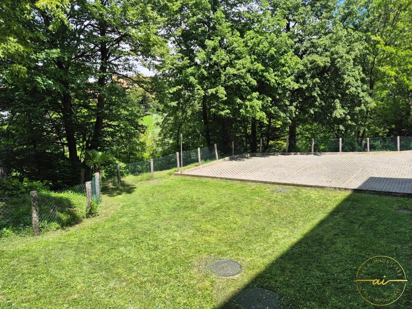 APPARTAMENTO DI 2.5 LOCALI IN MEZZO AL VERDE A CADRO - Foto 12 di 12