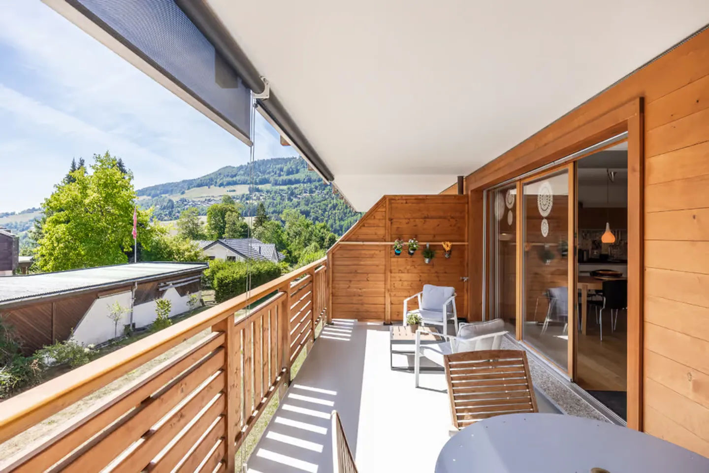 Appartement contemporain de 2œ pièces avec vaste balcon - Photo 7 of 13