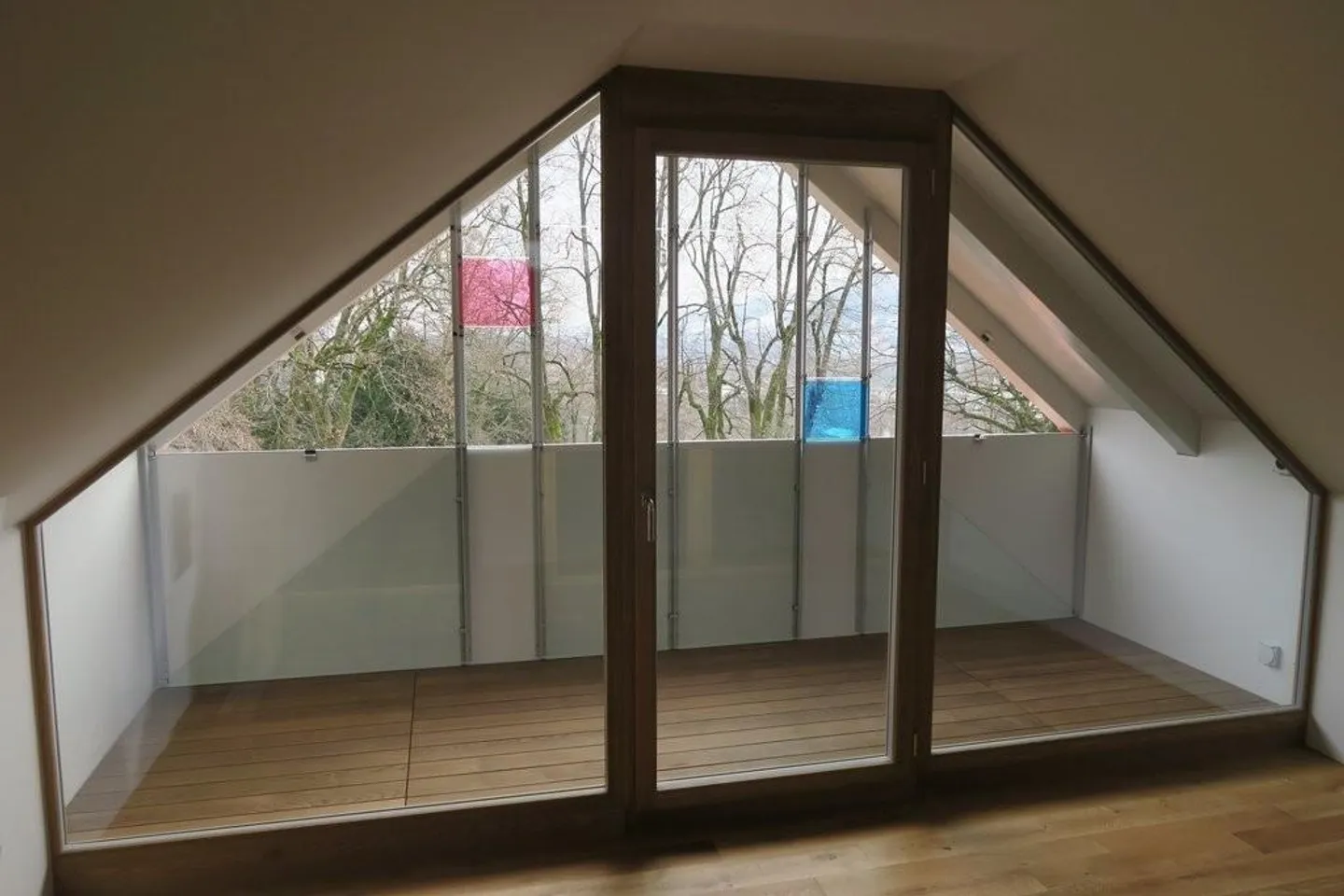 Stylish living in a central location - Photo 9 of 12