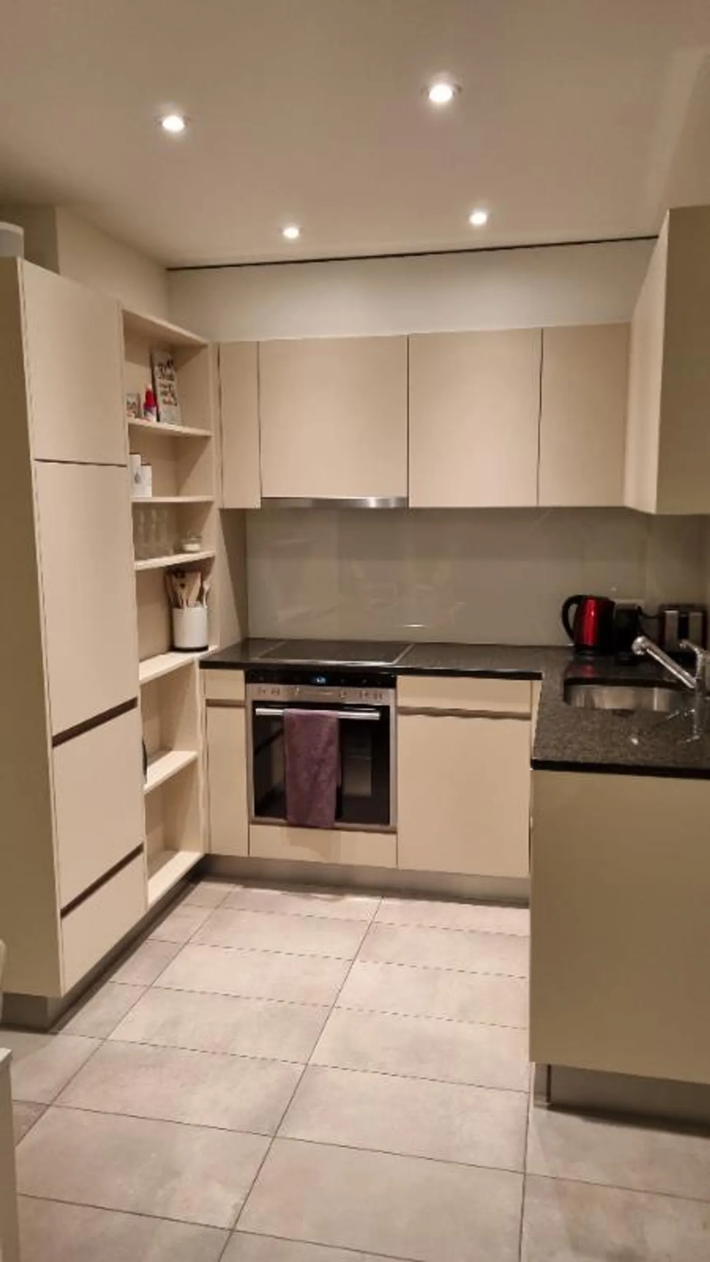 3.5 Room Apartment - Photo 1 of 4