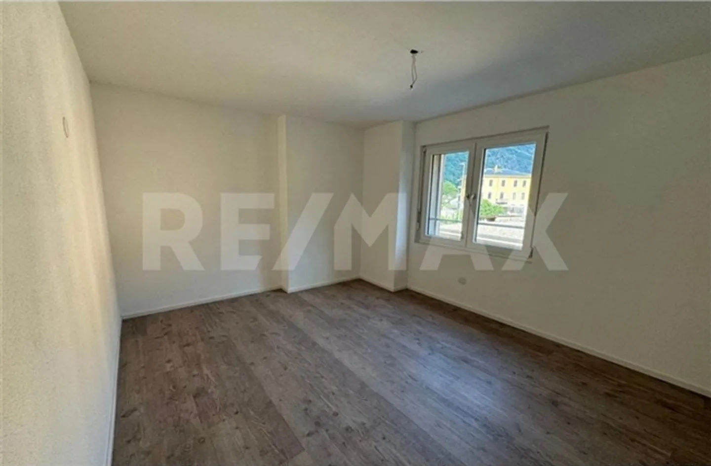 «9 Room single house» - Photo 8 sur 13