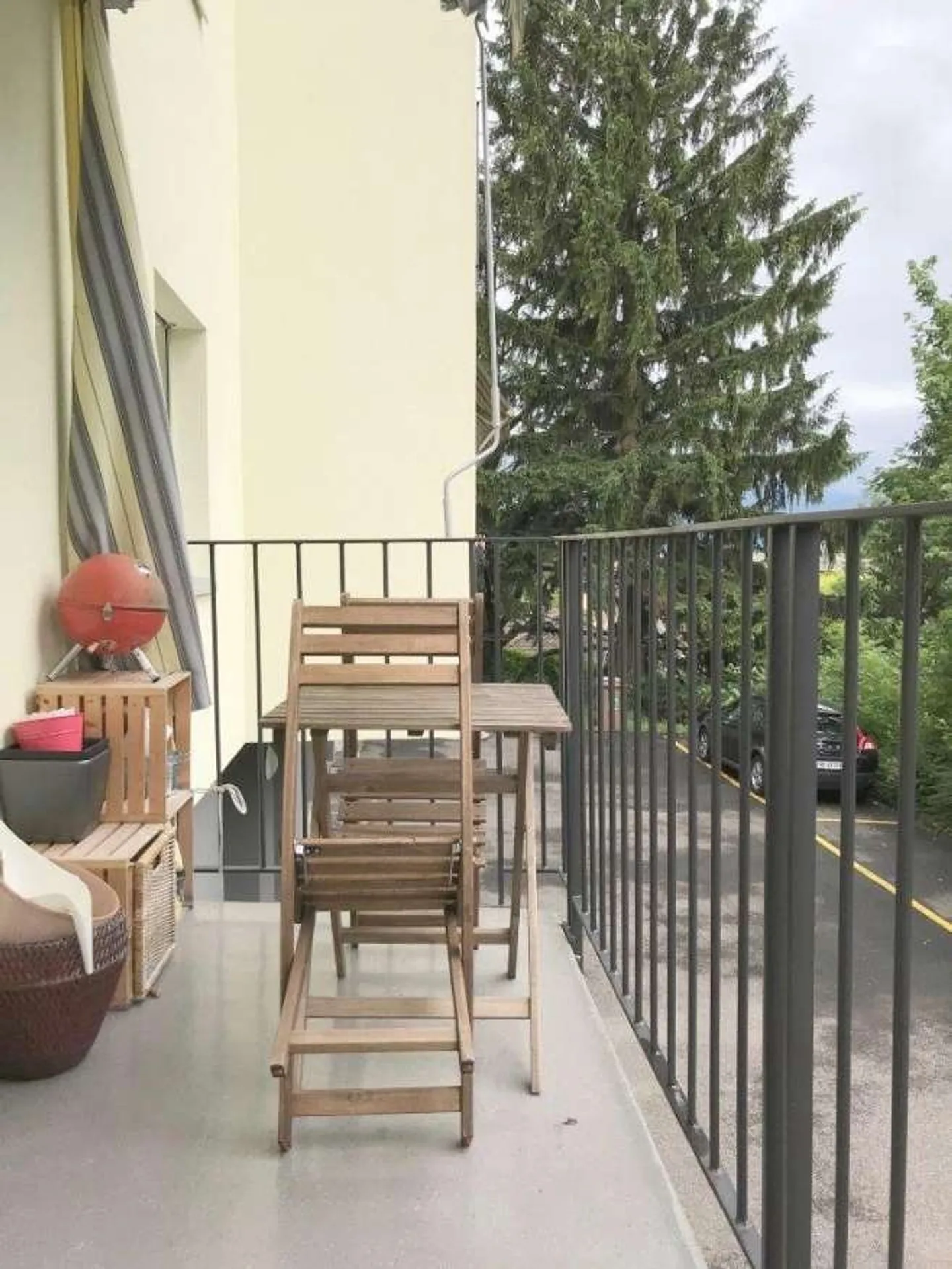 Hauteurs de Vevey, quartier calme et verdoyant - Photo 5 sur 8