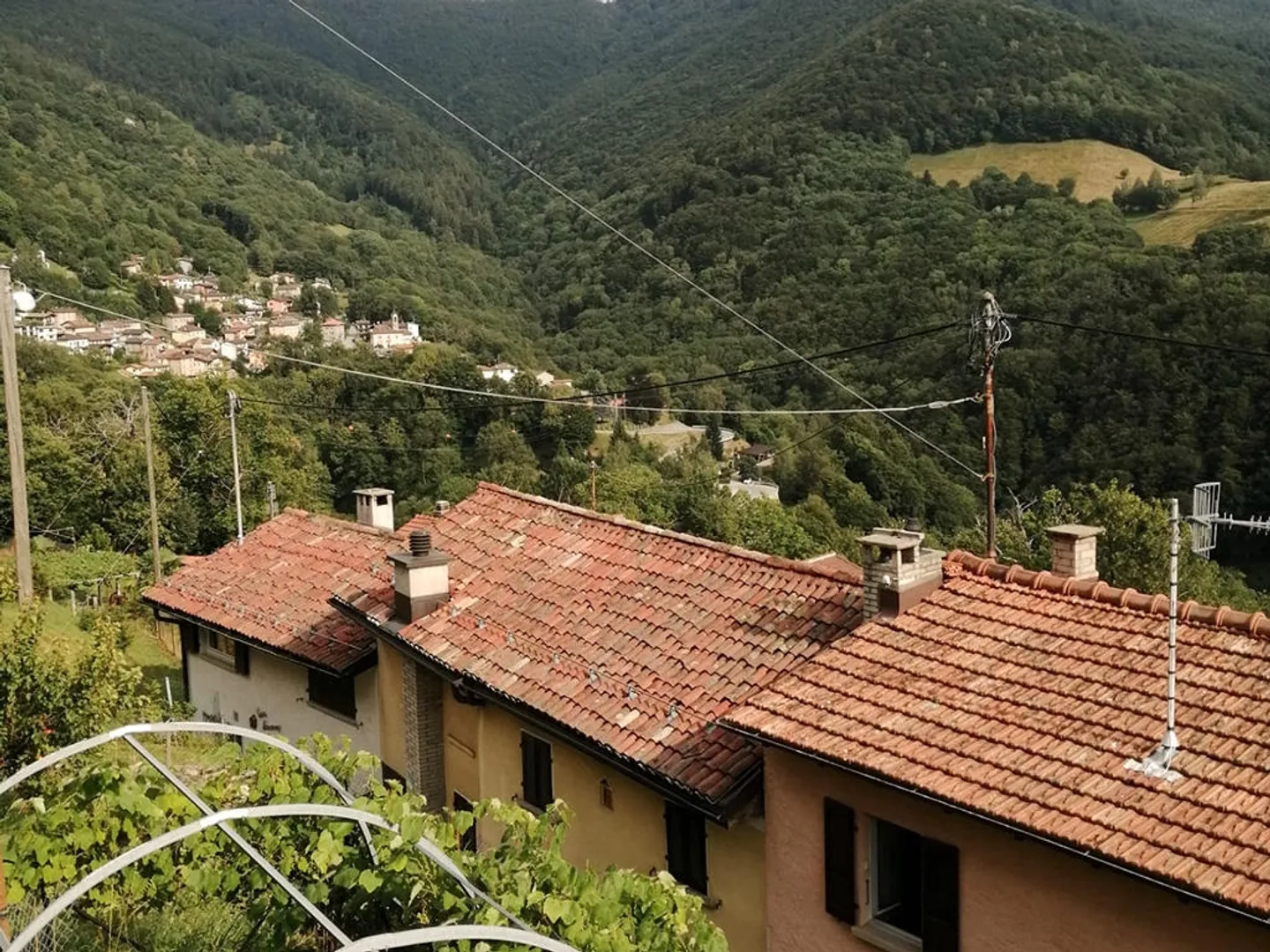 «COLLA -  SPAZIOSA CASA TICINESE - 8.0 LOCALI» - Foto 1 di 6