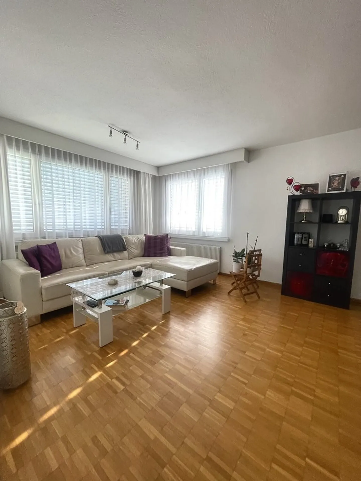 Appartamento spazioso e adatto alle famiglie in una posizione tranquilla! - Foto 2 di 9