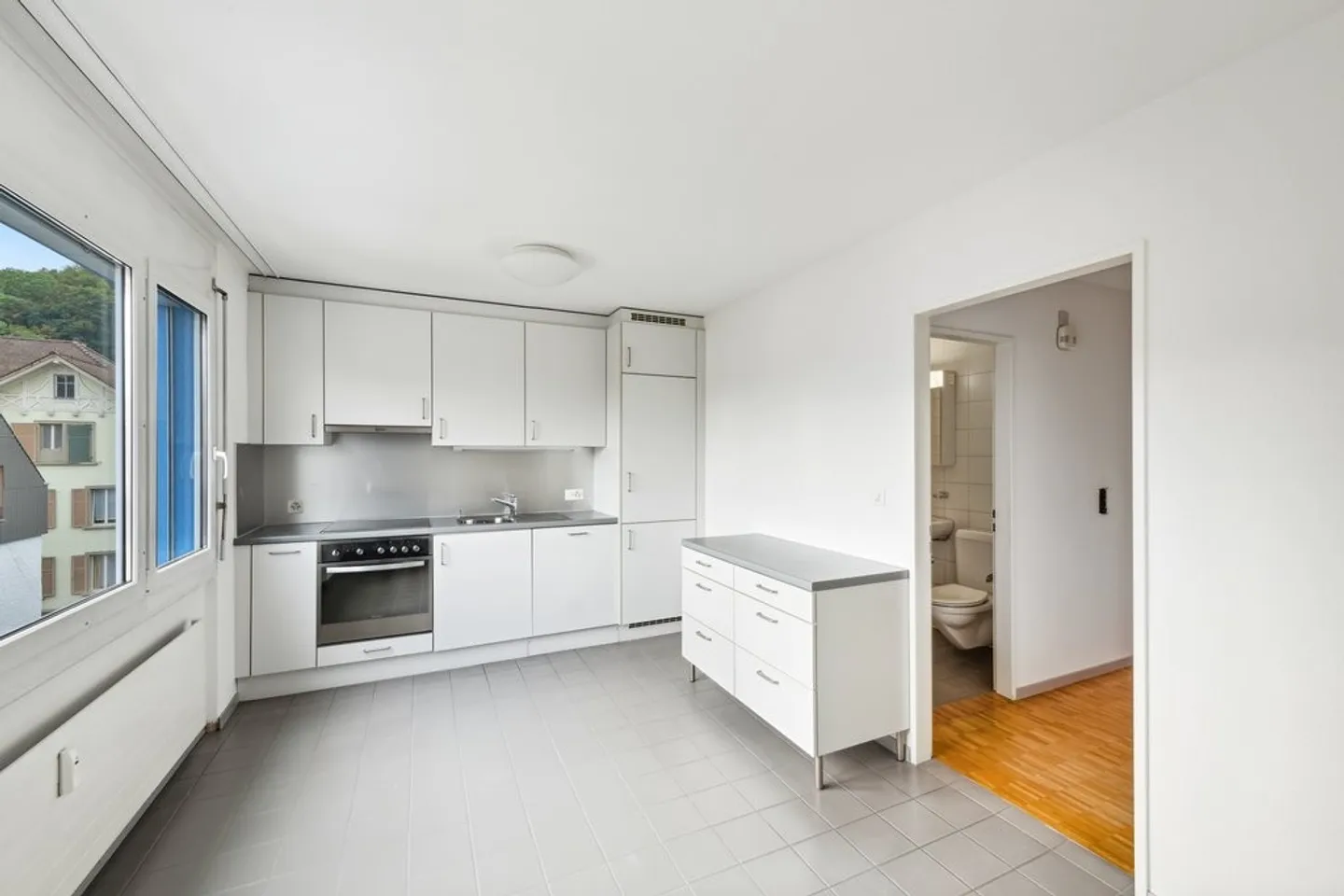 Appartement spacieux 4.5 pièces - Photo 5 sur 7