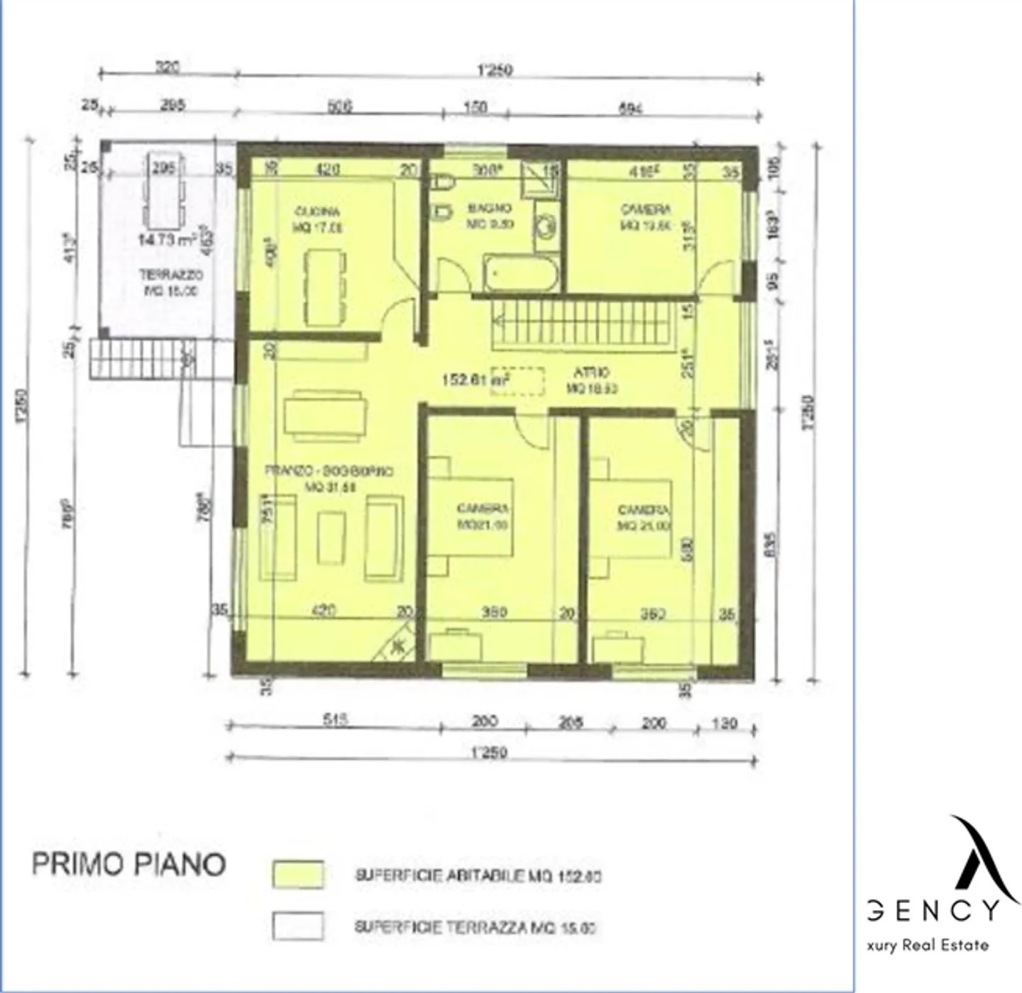 Villa da sogno con immense stanze, luce eccezionale e giardino, perfetta per la tua piscina - Foto 10 di 12