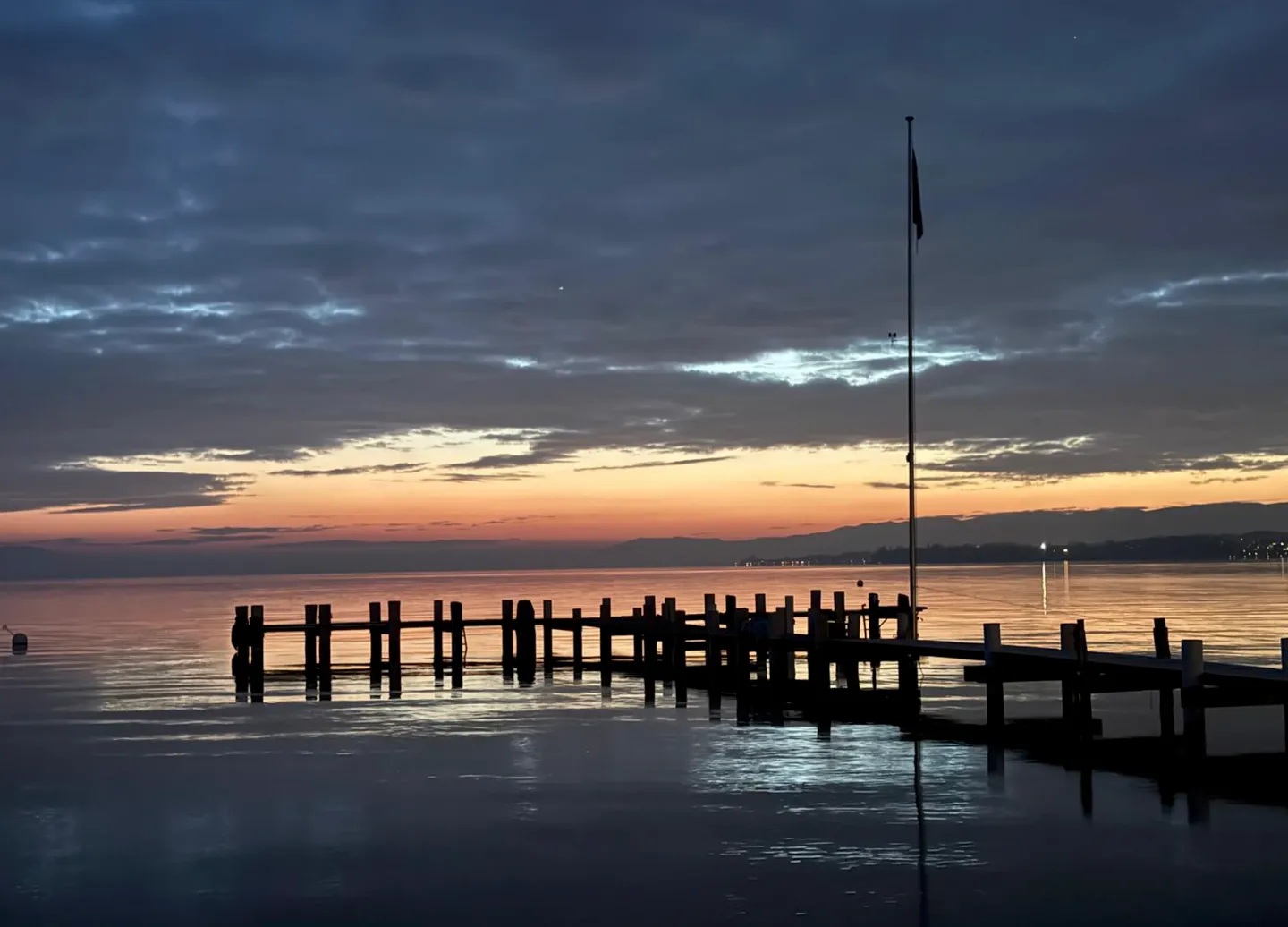 Maison d'exception au bord du lac - Photo 1 sur 2